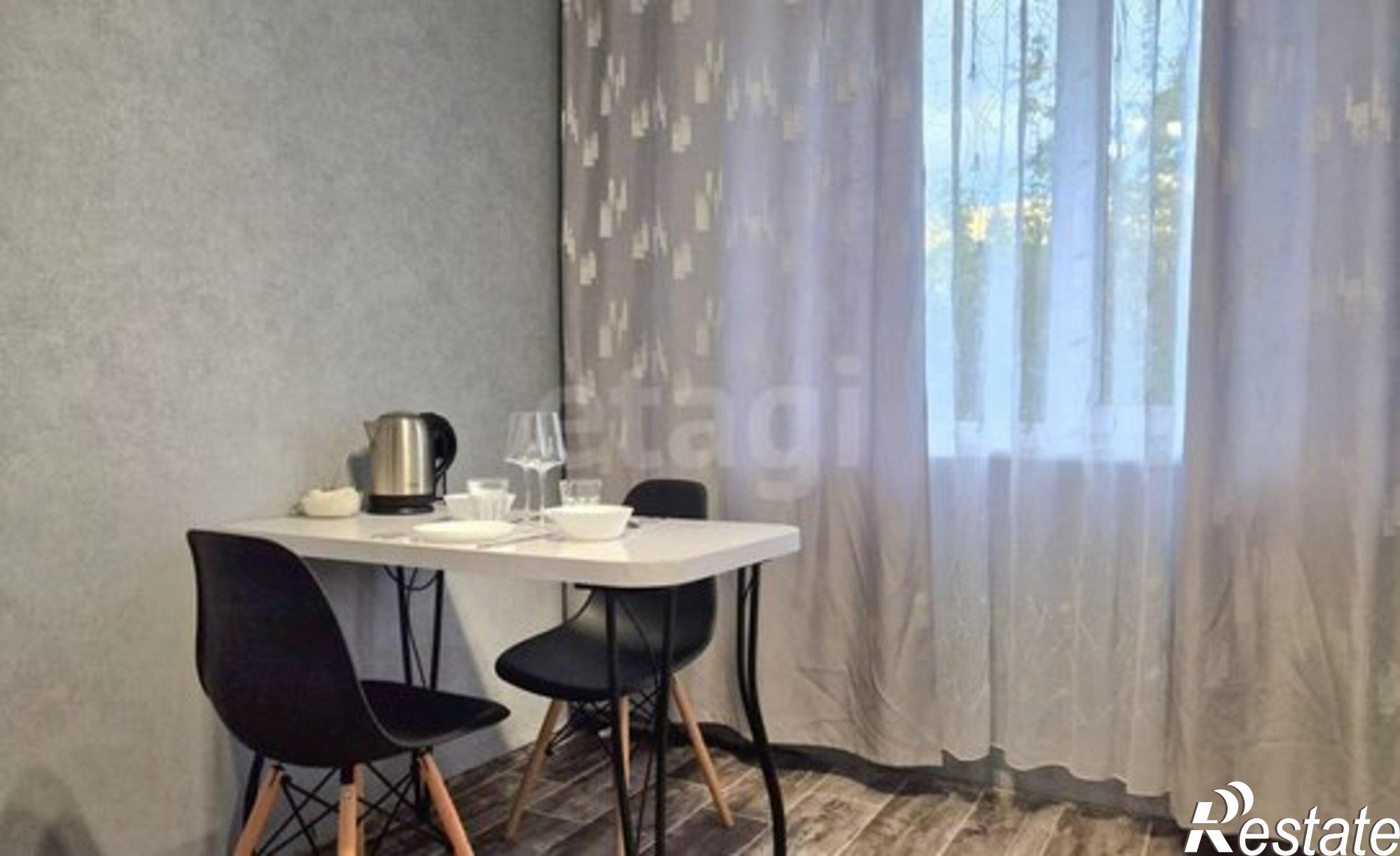 Купить квартиру за 3 370 000 рублей на Ильменская улица, 94