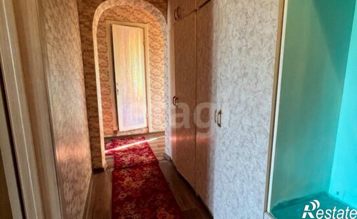 3-комн квартира ул Репина, 8,  д. 8