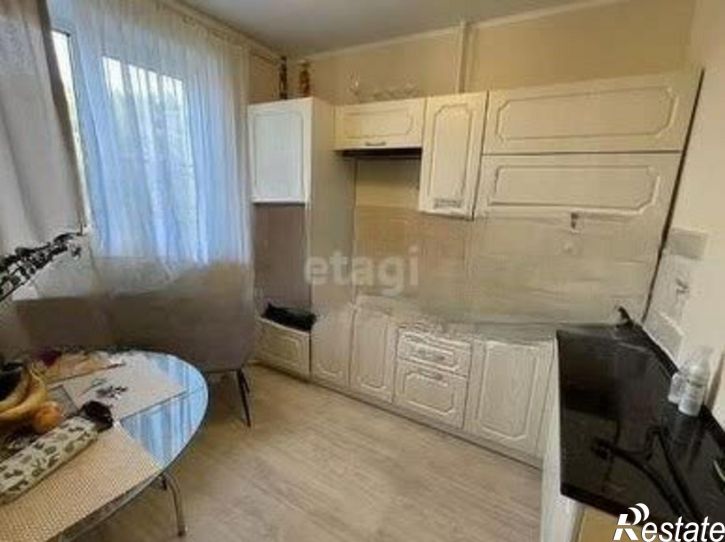 3-комн квартира ул Готвальда, 15,  д. 15