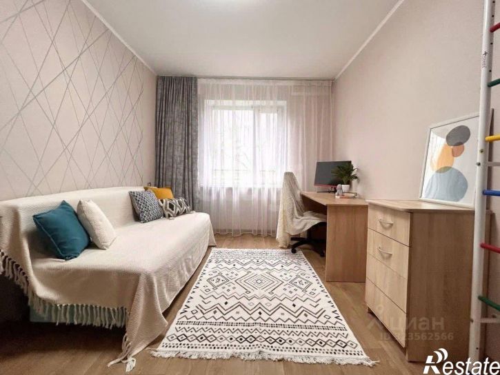 3-комн квартира ул Готвальда, 19,  д. 19