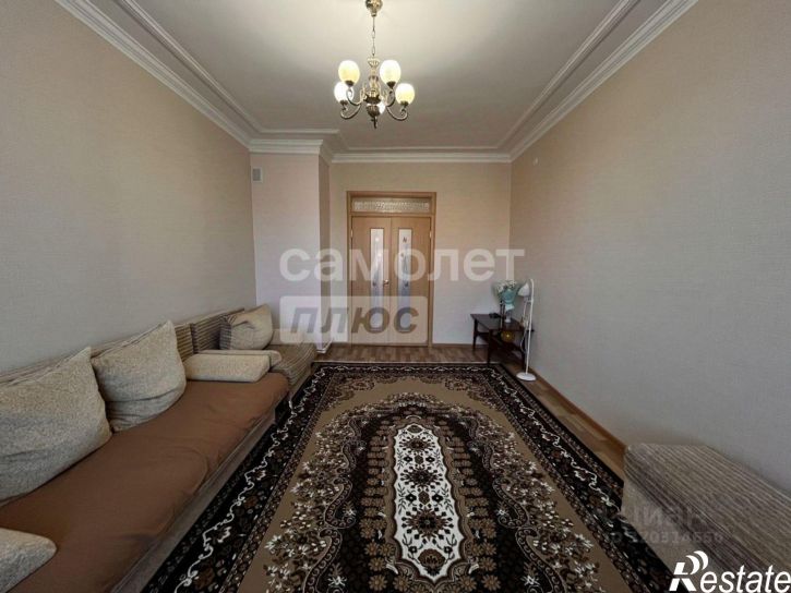 2-комн квартира улица Свиридова, 20,  д. 20