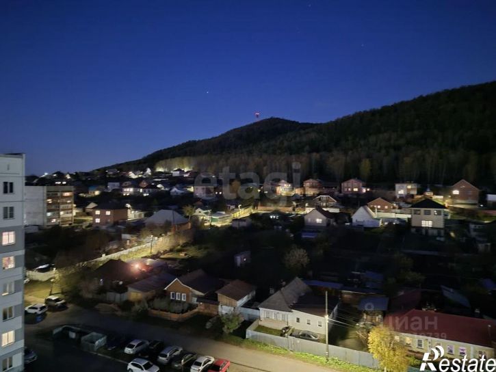 2-комн квартира улица 8 Марта, 147,  д. 147