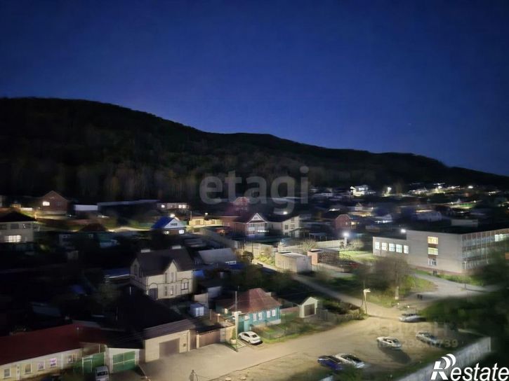 2-комн квартира улица 8 Марта, 147,  д. 147