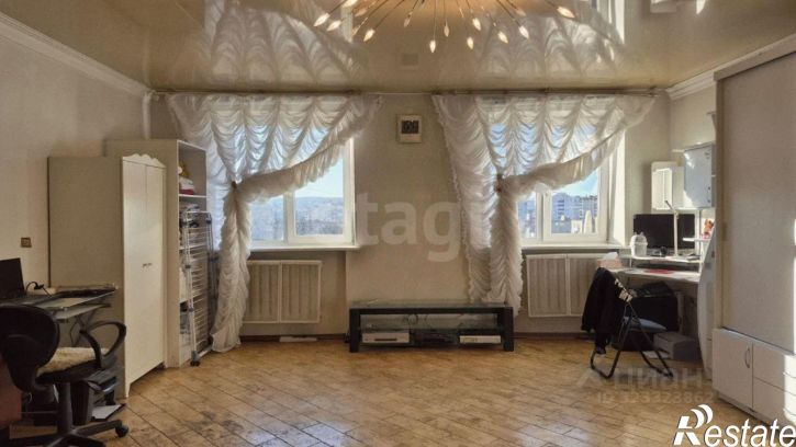 3-комн квартира улица 8 Марта, 197,  д. 197