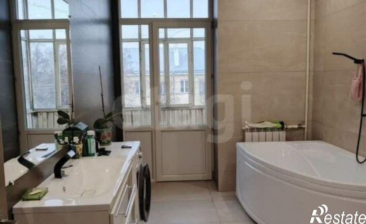 3-комн квартира проспект Автозаводцев, 11,  д. 11