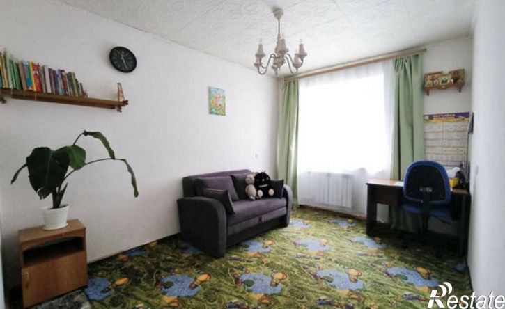 3-комн квартира ул Колесова, 9,  д. 9