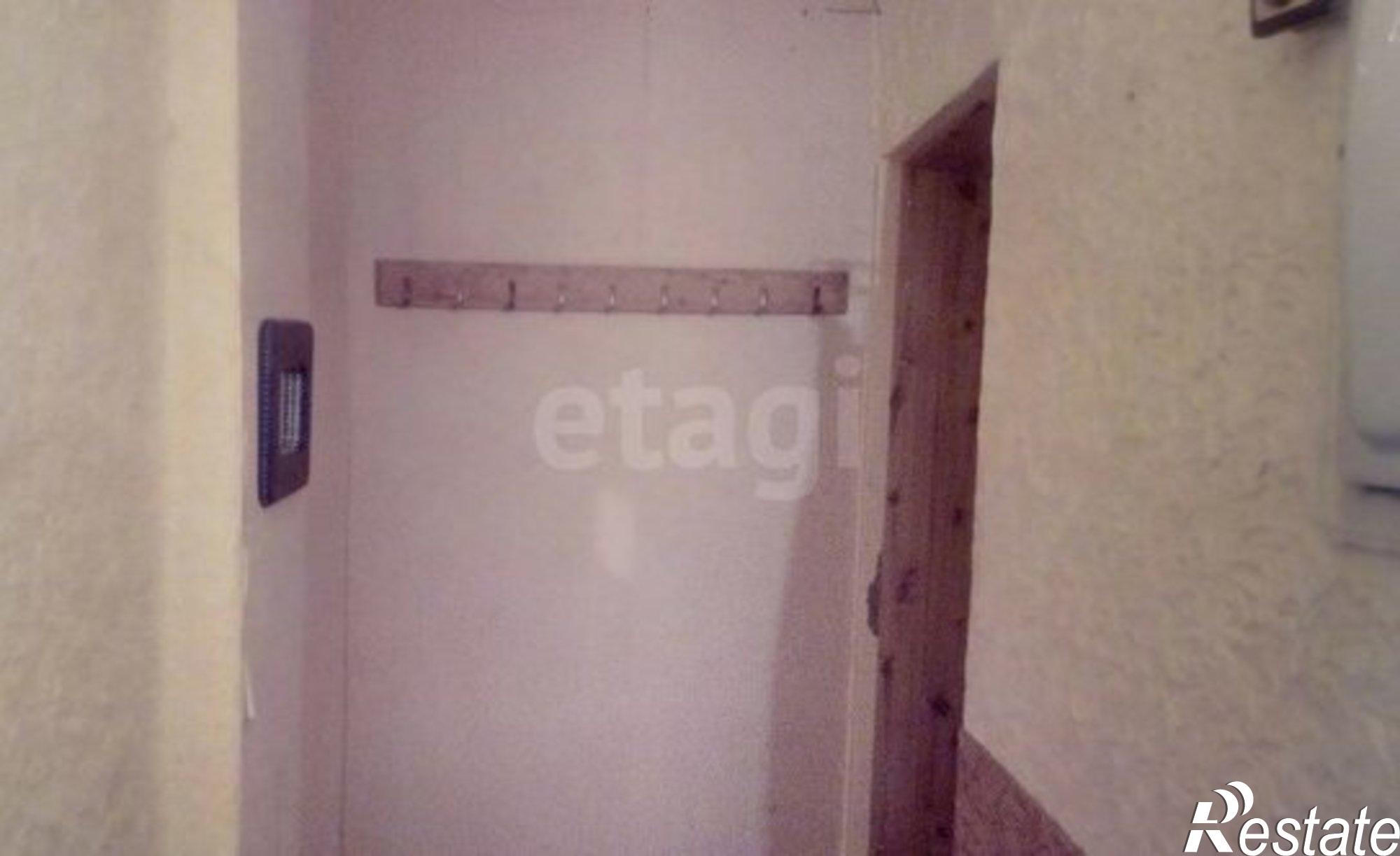 Купить квартиру за 2 250 000 рублей на Молодёжная улица, 14