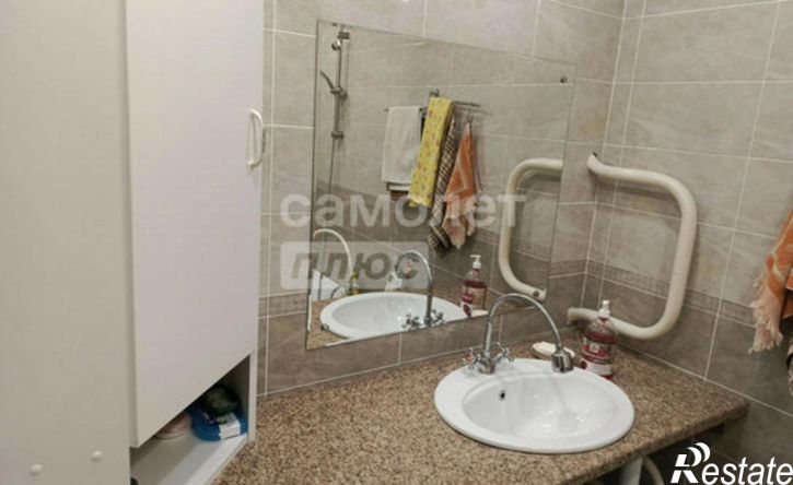 2-комн квартира ул Нахимова, 3,  д. 3