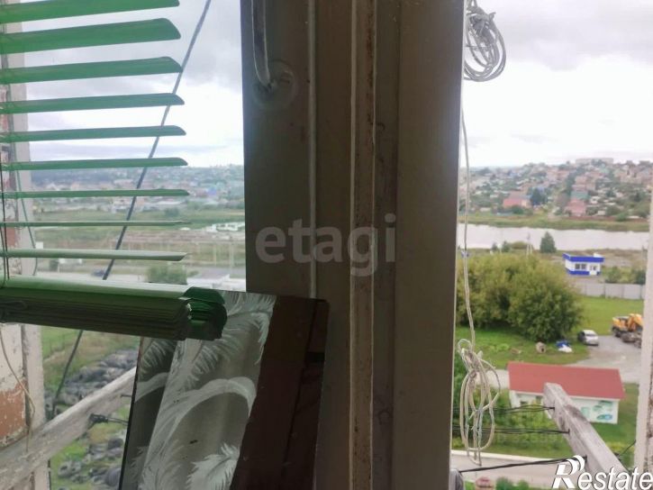 Комната ул 8 Июля, 12,  д. 12