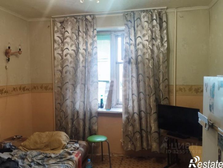 Комната ул 8 Июля, 12,  д. 12