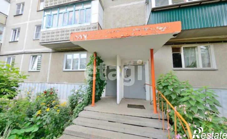2-комн квартира улица 8 Марта, 144,  д. 144