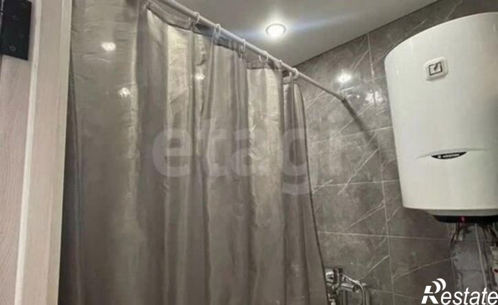 3-комн квартира улица Попова, 21,  д. 21