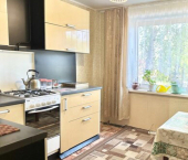 2-комн, 54кв м, этаж 1/5 улица Павших Борцов, 4