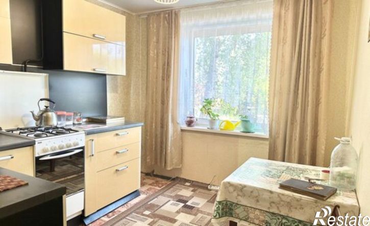 2-комн квартира улица Павших Борцов, 4,  д. 4