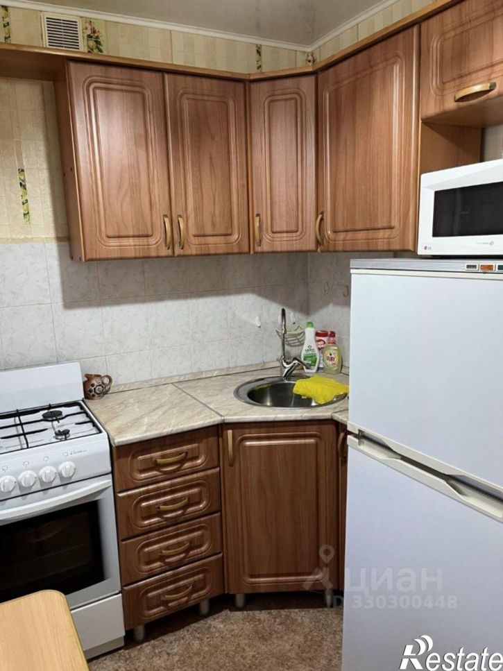 2-комн квартира ул 8 Марта, 148,  д. 148