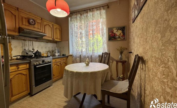 4-комн квартира улица Академика Павлова, 33,  д. 33