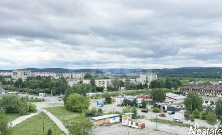 3-комн квартира проспект Макеева, 42,  д. 42