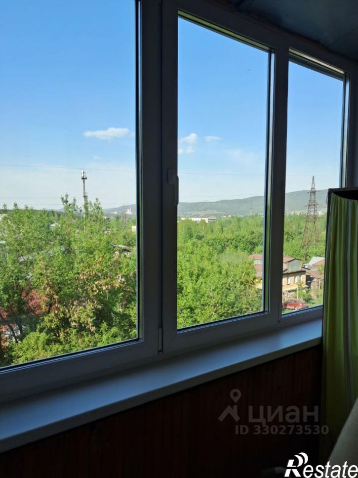 2-комн квартира улица Павших Борцов, 4,  д. 4