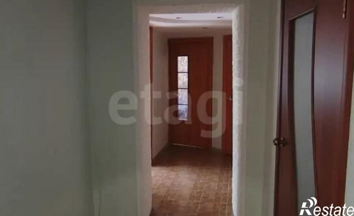 4-комн квартира улица 8 Марта, 128,  д. 128
