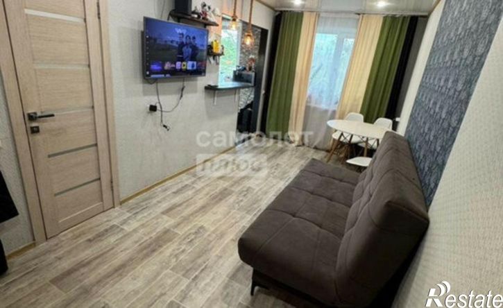 3-комн квартира ул 8 Июля, 35,  д. 35