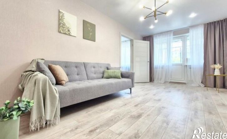 2-комн квартира ул 8 Марта, 173,  д. 173