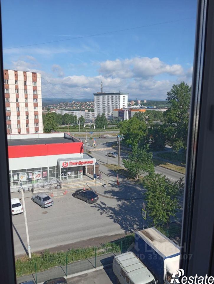 2-комн квартира ул Инструментальщиков, 1,  д. 1