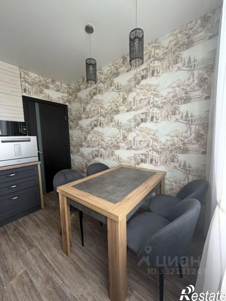 3-комн квартира ул Степана Разина, 8,  д. 8