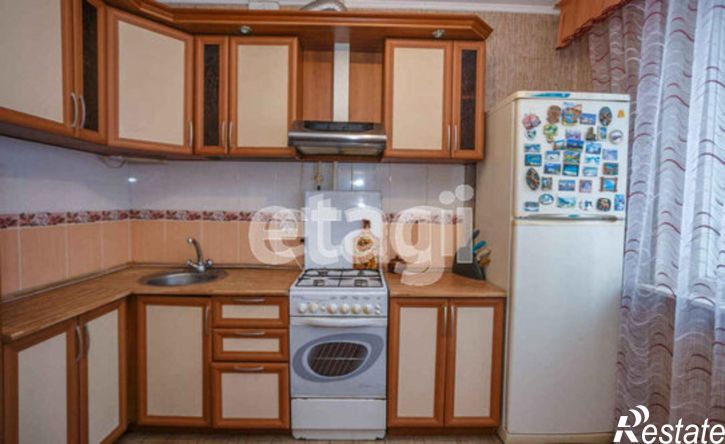 4-комн квартира пр-кт Октября, 66,  д. 66