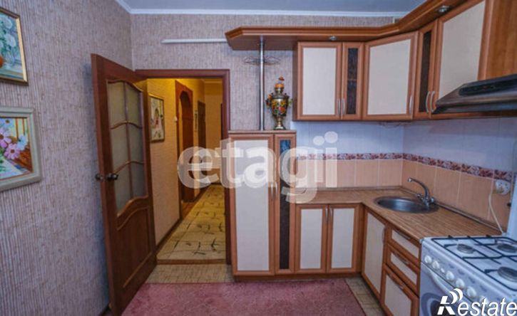 4-комн квартира пр-кт Октября, 66,  д. 66