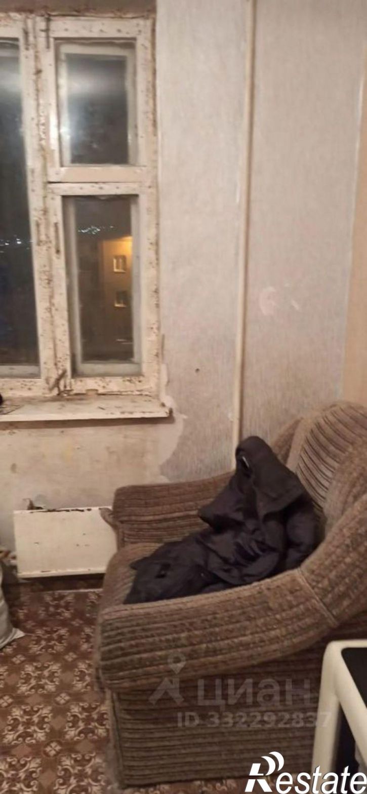 Комната ул 8 Июля, 12,  д. 12