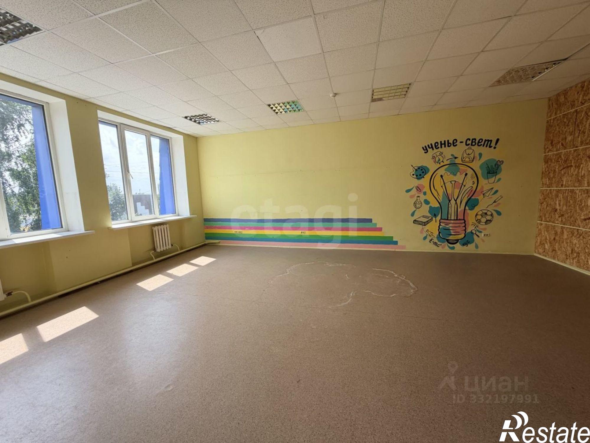 Купить офис, помещение под офис за 67 500 200 рублей на ул Жуковского, 3