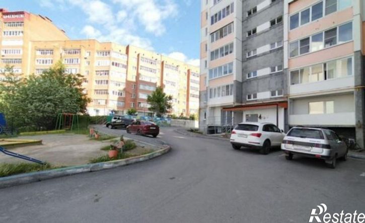 2-комн квартира ул Колесова, 15,  д. 15