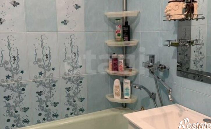 2-комн квартира ул Павших Борцов, 4,  д. 4