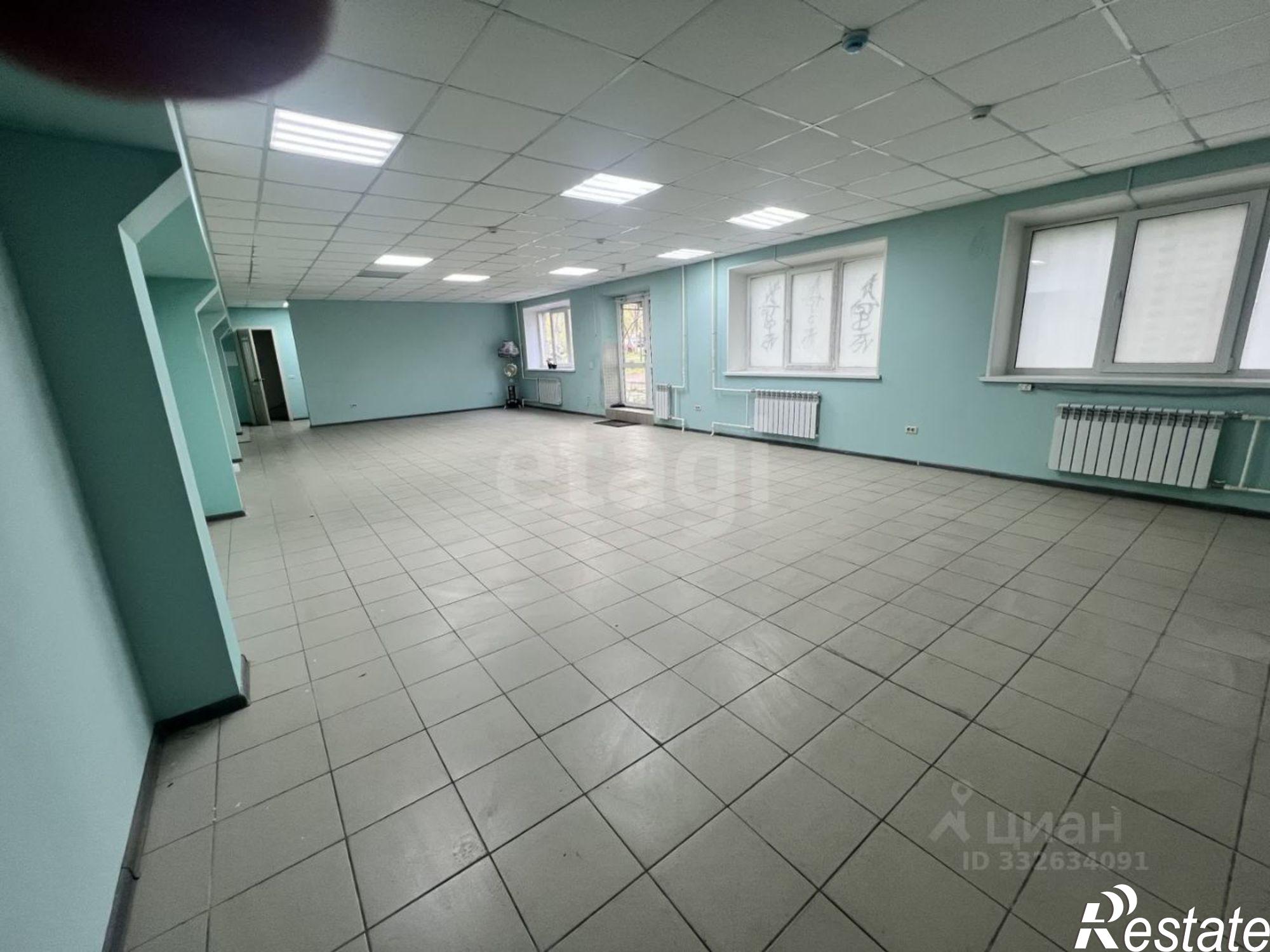 Купить торговое помещение за 5 400 030 рублей на ул Менделеева, 23