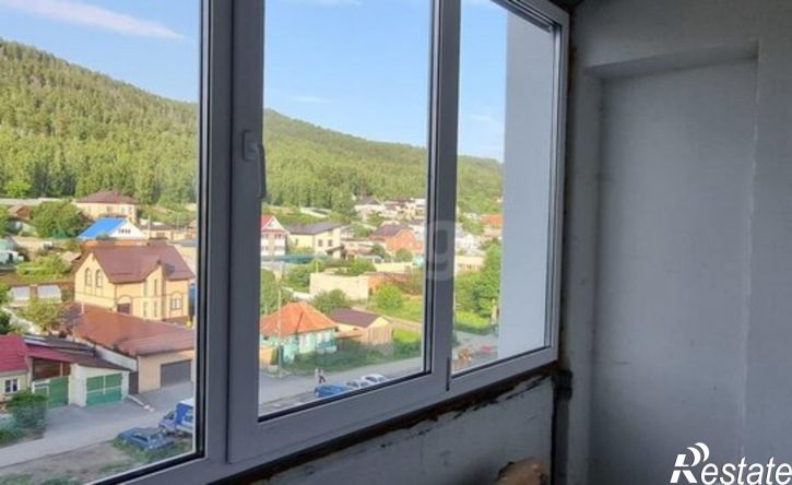 2-комн квартира ул 8 Марта, 147,  д. 147