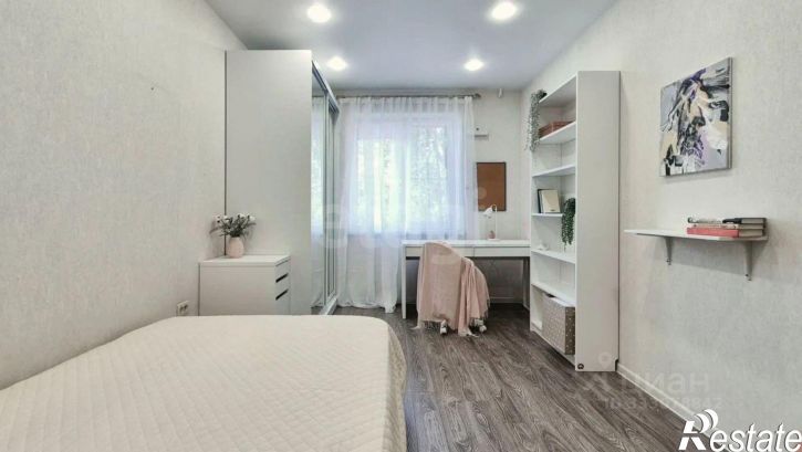 4-комн квартира ул Степана Разина, 8,  д. 8