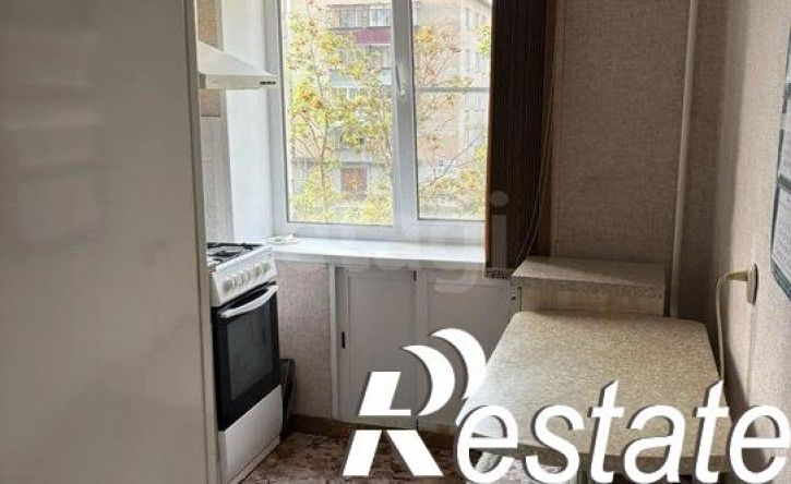 3-комн квартира улица Попова, 11,  д. 11