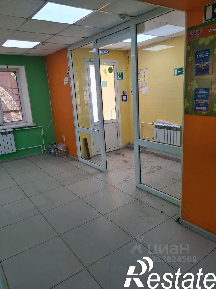 Сдать торговое помещение за 30 003 рублей на улица Романенко, 8
