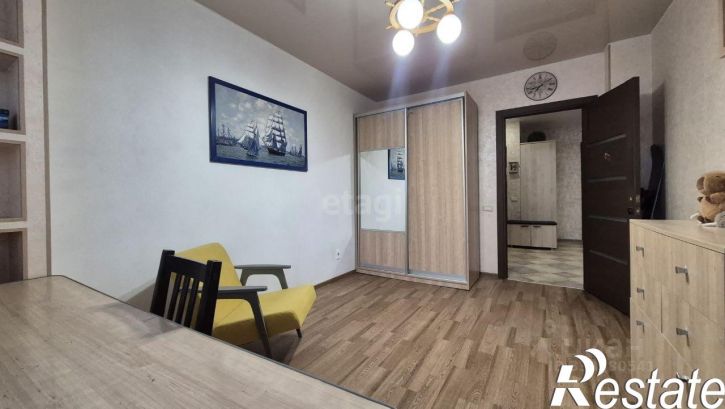 3-комн квартира улица 8 Июля, 24,  д. 24