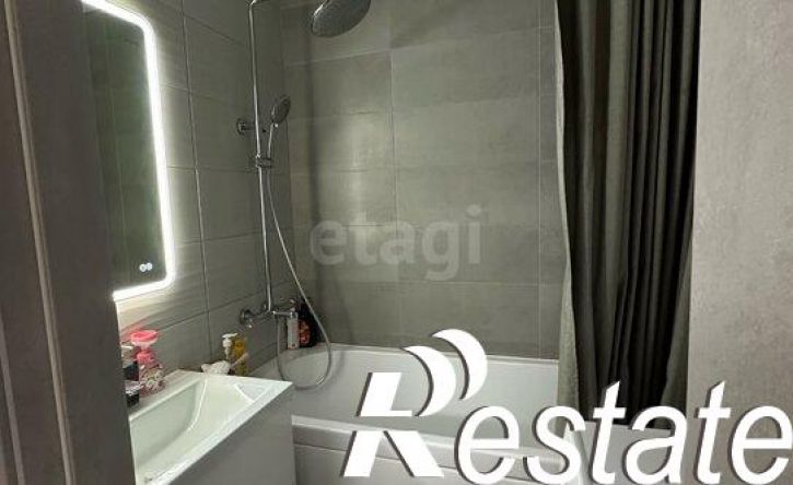 2-комн квартира улица 8 Марта, 108,  д. 108