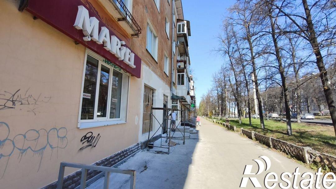 Купить торговое помещение за 9 990 000 рублей на проспект Макеева, 11
